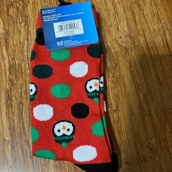 Christmas Socks Red with colored circles & a cute animal face, Sock SZ. 9-11 - Picture 2 of 5